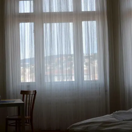 فندق مبيت وإفطار Zudecche 1 *