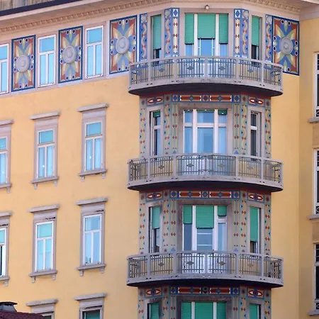 住宿加早餐酒店 Zudecche 1 的里雅斯特